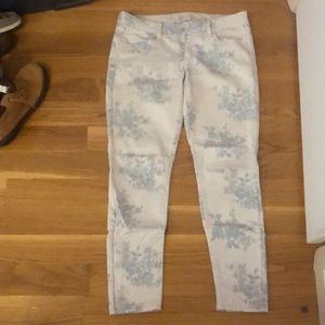 👖2 for $30 American Eagle Jeans